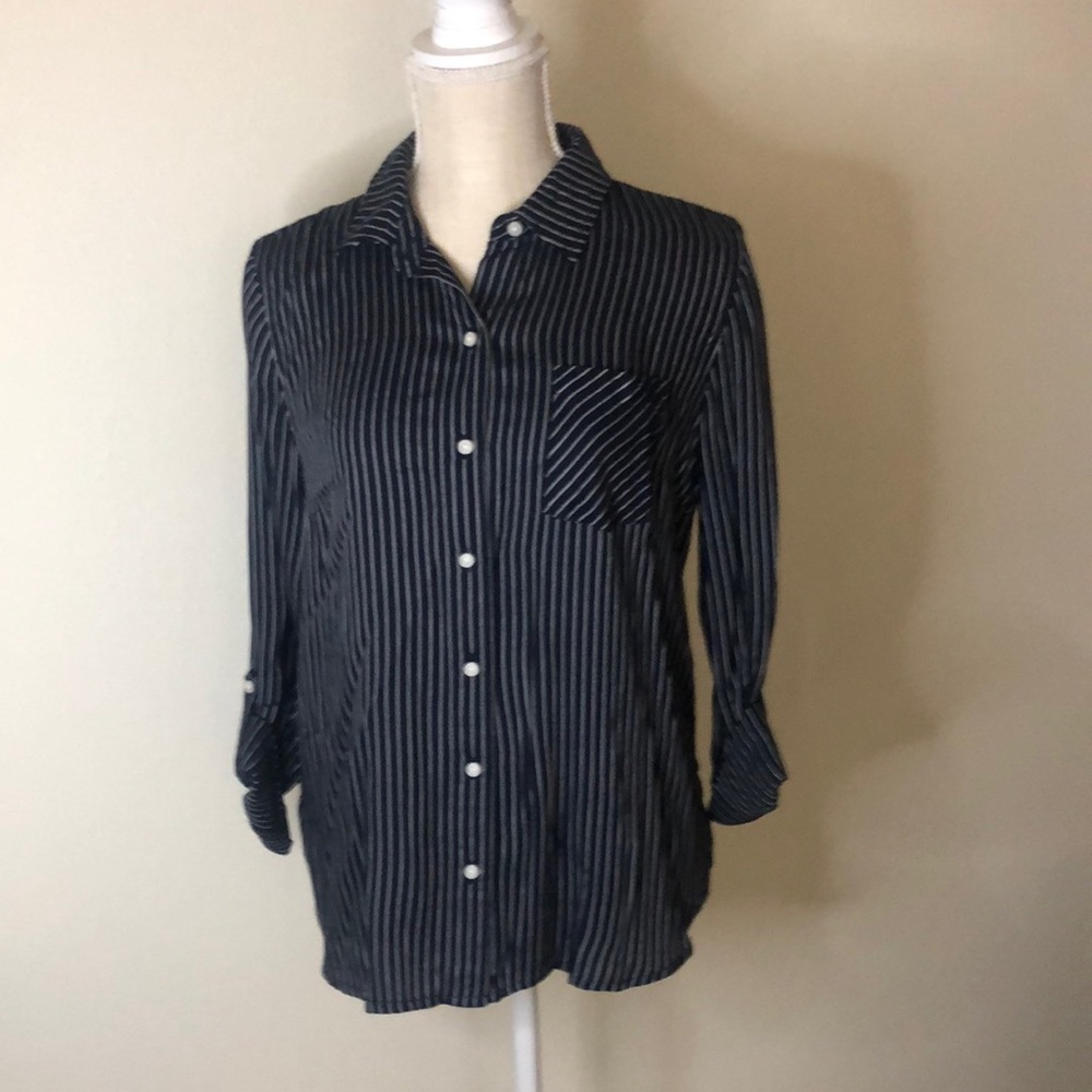 NWOT blue and white stripe button down. - Picture 1 of 6